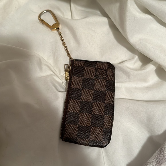 Louis Vuitton Card Holden. Great condition. - Picture 2 of 4
